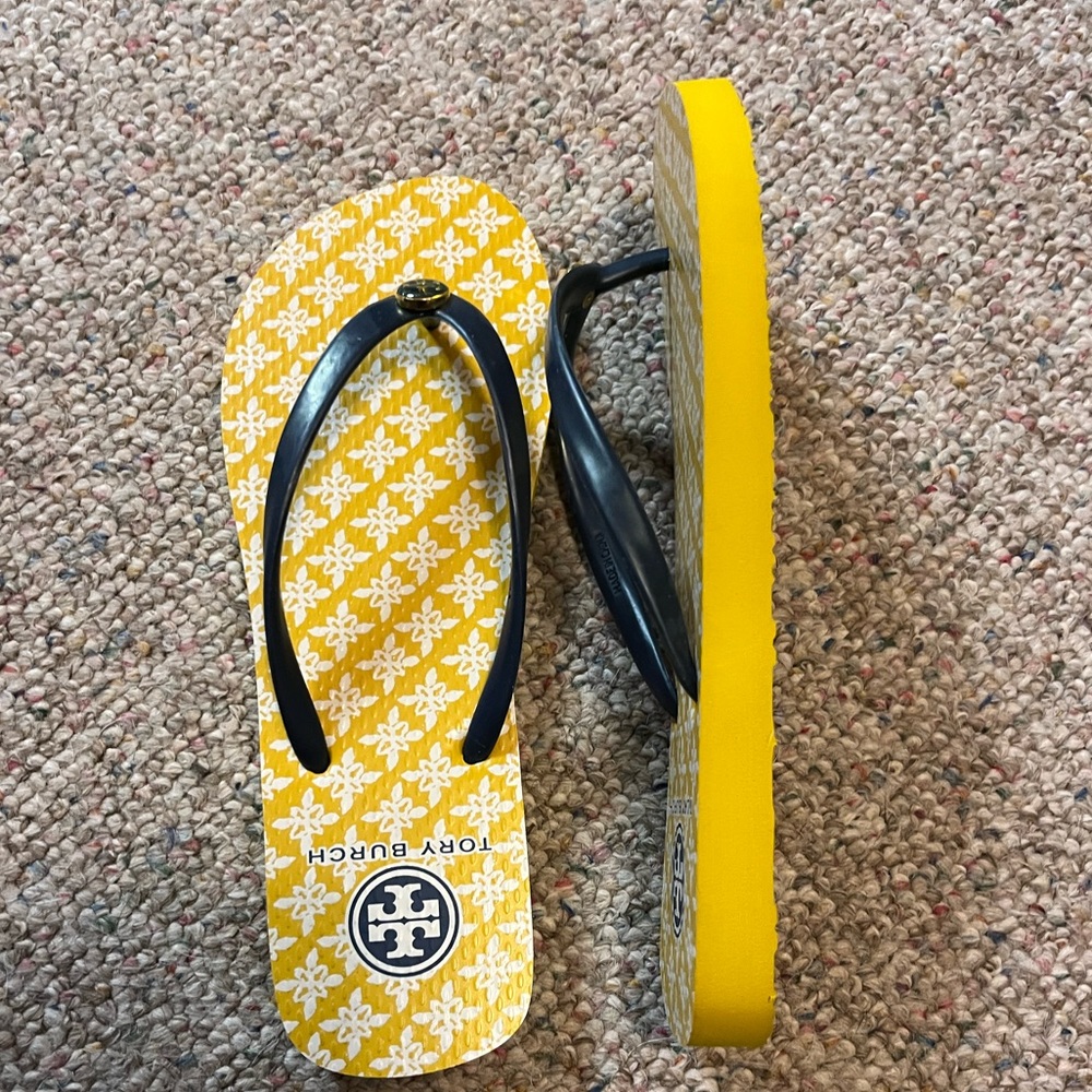 🆕 Tory Burch Azaleh Flip Flops - Picture 4 of 9